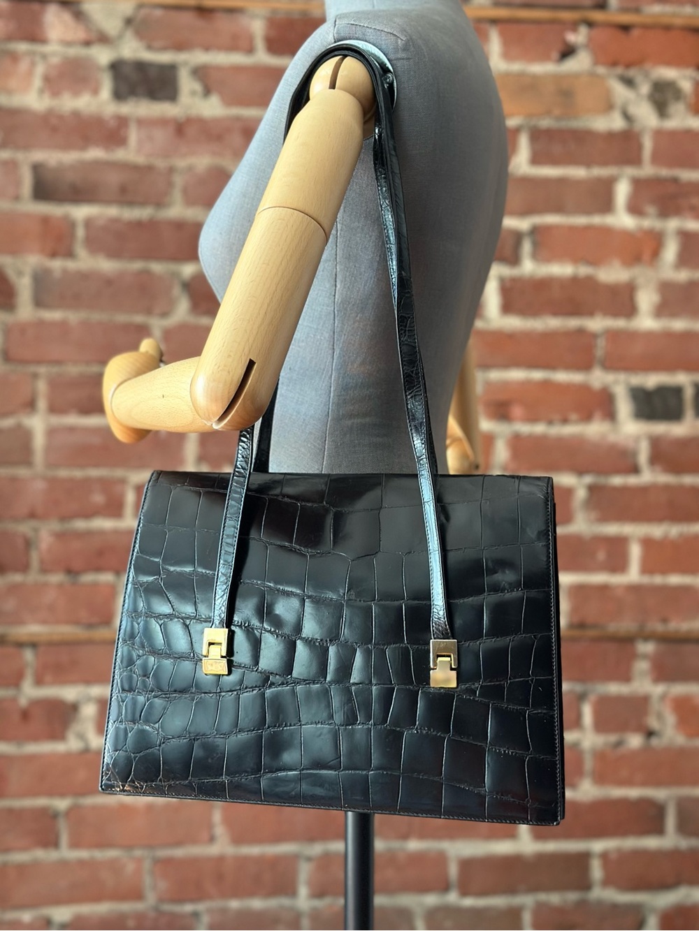 Italian Genuine Leather Croc Embossed Black Shoulder Bag Gold Hardware